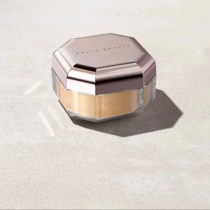 Fenty banana setting powder
